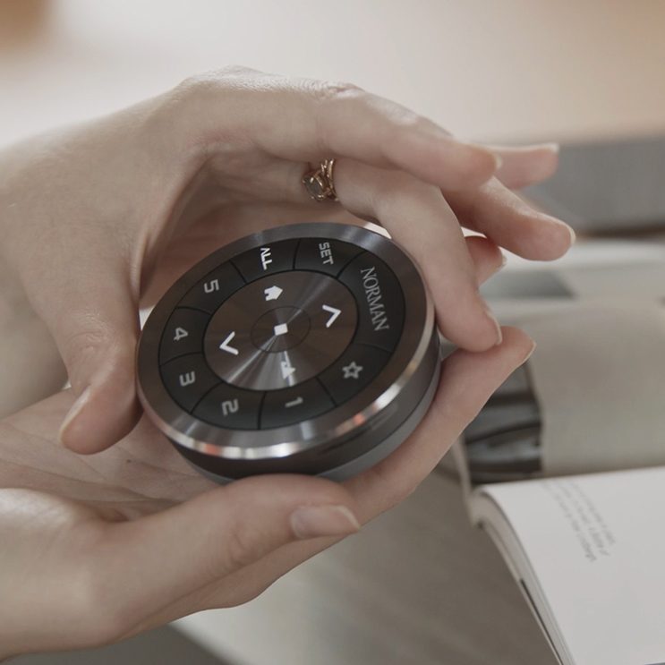 電動窗簾-智慧旋鈕遙控器以度°為單位精準遙控